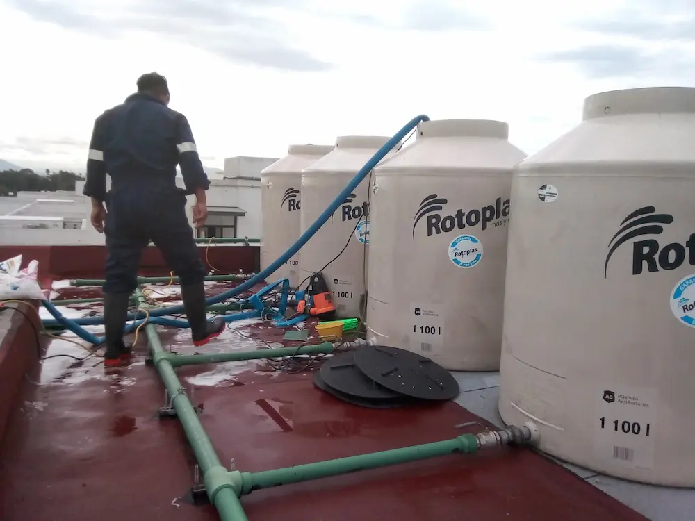 equipos de alto rendimiento para limpiar cisternas industriales en Chihuahua